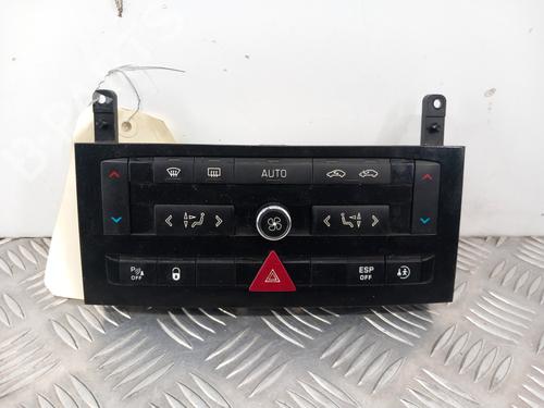 Used Climate control Climate control PEUGEOT 407 SW (6E_, 6D_) 2.2 HDi 170 (170 hp) 30779020 30779020