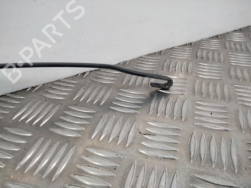 Front windshield wiper arm FORD FIESTA V (JH_, JD_) 1.4 16V | BP28738705C143 