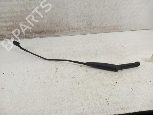 Used Front windshield wiper arm FIAT BRAVO II (198_) 1.6 D Multijet (198AXL1B) (120 hp) 28738297