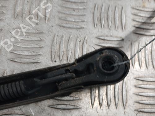 front-windshield-wiper-arm-peugeot-1007-km_-2005-31976650 main image