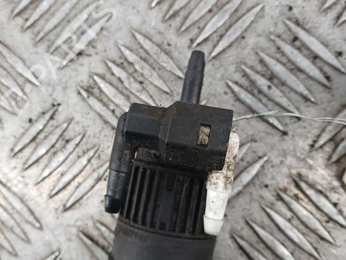 Used Washer pump Washer pump RENAULT CLIO II (BB_, CB_) 1.5 dCi (B/CB07) (65 hp) 33213211 33213211
