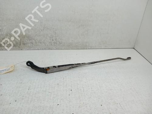 Used Front windshield wiper arm HONDA CIVIC V Hatchback (EG, EH) 1.3 16V (EG3) (75 hp) 28746611