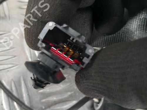 Used Front right seatbelt Front right seatbelt 37235435 37235435