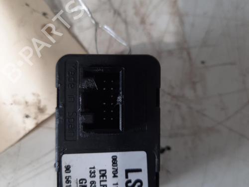 Commutateur OPEL ZAFIRA A MPV (T98) 2.2 DTI 16V (F75) (125 hp) 28772164