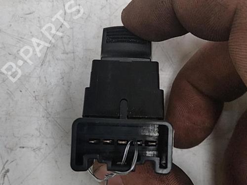 Right front window switch SUZUKI SWIFT III (MZ, EZ) 1.3 (RS413, ZC11S) | BP28753136I26 - Image 3