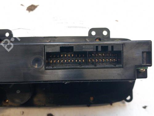 Used Climate control Climate control HYUNDAI SANTA FÉ I (SM) 2.0 CRDi 4x4 (125 hp) 28778285 28778285