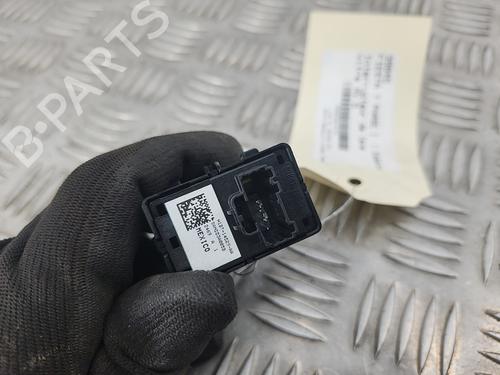 Used Right front window switch Right front window switch FORD FIESTA VII (HJ, HF) 1.0 EcoBoost (95 hp) 28736022 28736022
