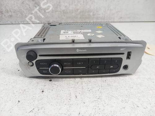 Used Radio RENAULT MEGANE III Grandtour (KZ0/1) 1.5 dCi (KZ09, KZ0D, KZ1G, KZ29, KZ14, KZ1W, KZ10, KZ1F,... (110 hp) 28781583