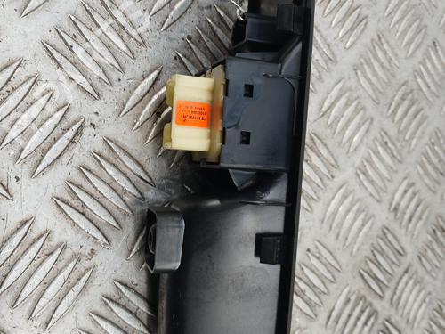 Left front window switch RENAULT TWINGO III (BCM_, BCA_) | BP36802675I27 - Image 2