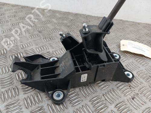 gear-lever-ford-fiesta-vi-cb1-ccn-2008-32468723 main image