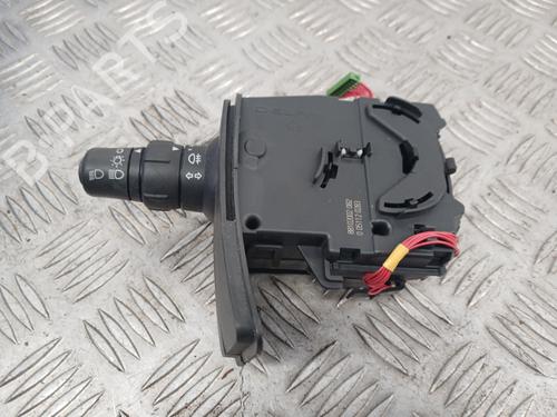 Commutateur RENAULT CLIO III (BR0/1, CR0/1) 1.5 dCi (C/BR0G, C/BR1G) (68 hp) 31971318