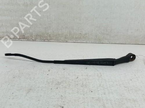 Used Front windshield wiper arm HYUNDAI GETZ (TB) 1.6 (106 hp) 28784322