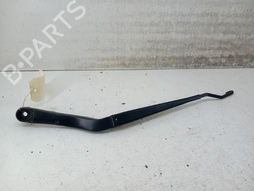 Used Front windshield wiper arm OPEL INSIGNIA A (G09) 2.0 CDTI (68) (131 hp) 28738216