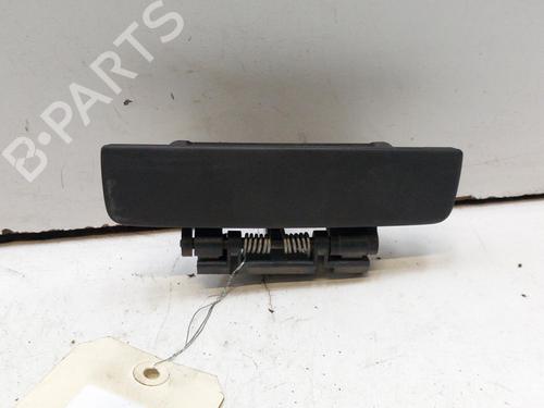 Used Rear right interior door handle Rear right interior door handle PEUGEOT 306 Hatchback (7A, 7C, N3, N5) 1.9 D (68 hp) 28793479 28793479