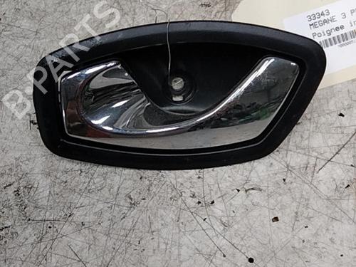 Venstre bak invendig håndtak RENAULT MEGANE III Hatchback (BZ0/1_, B3_) 1.5 dCi (BZ09, BZ0D, BZ1W, BZ29, BZ14) (110 hp) 28763401