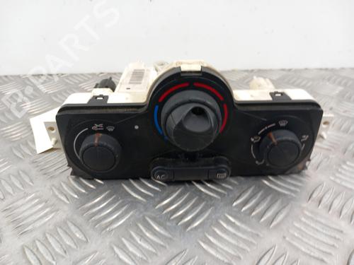 Used Climate control RENAULT MEGANE II Estate (KM0/1_) 1.5 dCi (KM02, KM13) (101 hp) 28756953