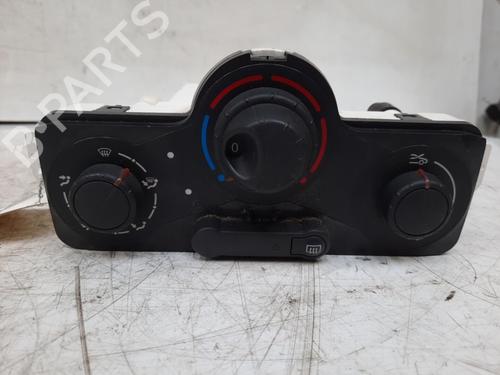 Used Climate control Climate control RENAULT CLIO III (BR0/1, CR0/1) 1.4 16V (98 hp) 28752730 28752730