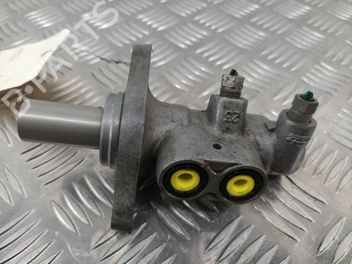 Used Brake master cylinder RENAULT LAGUNA II Grandtour (KG0/1_) 1.9 dCi (125 hp) 28743131