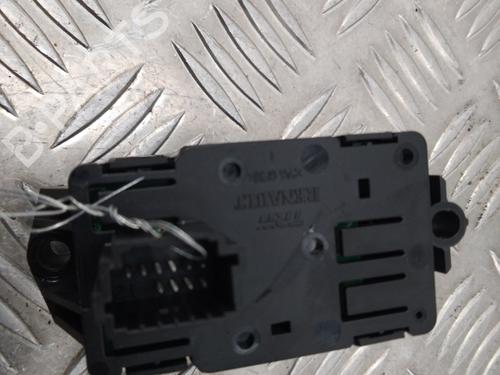Switch RENAULT SCÉNIC III (JZ0/1_) 1.5 dCi (JZ02, JZ0R) | BP28736861I30 