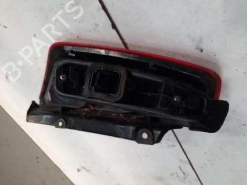 right-taillight-fiat-grande-punto-199_-2005-28786957 main image