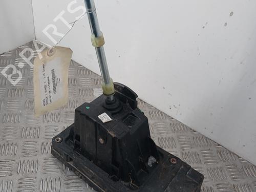 Used Gear lever Gear lever DACIA DUSTER (HS_) 1.5 dCi 4x4 (HSMC, HSMD) (110 hp) 32413619 32413619