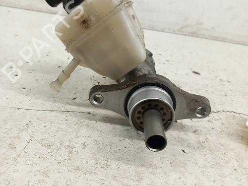 Used Brake master cylinder Brake master cylinder DACIA SANDERO 1.4 (BS0C, BS0A, BS0G, BS1F, BS0E) (75 hp) 28739727 28739727