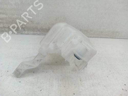 Used Windscreen washer tank NISSAN NV200 Van 1.5 dCi 90 (M20, M20N, M20M) (90 hp) 28740262