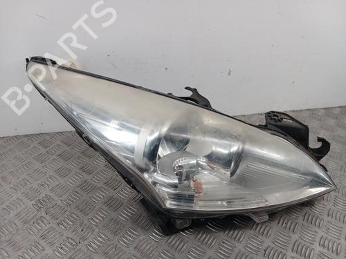 Phare droit PEUGEOT 3008 I MPV (0U_) 1.6 HDi (114 hp) 31976648