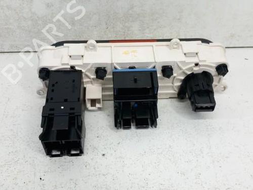 Used Climate control FORD MONDEO II (BAP) 1.8 i (115 hp) 28784339