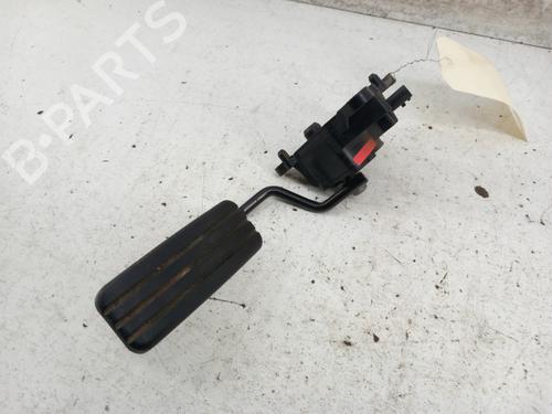Used Pedal RENAULT CLIO III (BR0/1, CR0/1) 1.5 dCi (BR17, CR17) (86 hp) 28737696