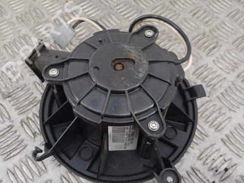 Used Heater blower motor Heater blower motor OPEL ASTRA J GTC 1.4 (08) (120 hp) 33533924 33533924