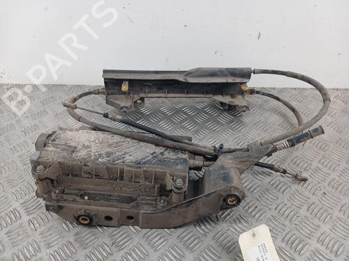Used Electric handbrake RENAULT SCÉNIC II (JM0/1_) 1.9 dCi (JM14) (131 hp) 31952770