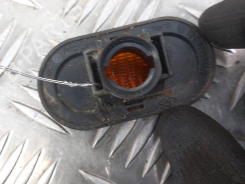 Used Left front indicator Left front indicator RENAULT TRAFIC II Van (FL) 1.9 dCi 80 (FL0B) (82 hp) 28780368 28780368