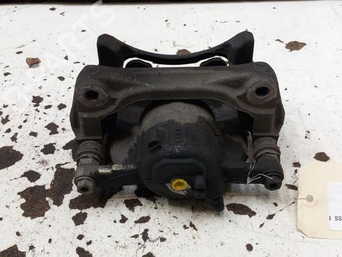 left-front-brake-caliper-renault-megane-iv-hatchback-b9amn_-2015-28766390 main image