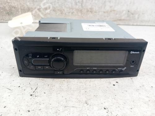 Used Radio PEUGEOT 208 I (CA_, CC_) 1.2 VTI 82 (82 hp) 28738011