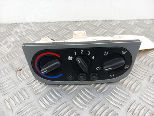 AC-Styringsenhed/Manøvreenhed OPEL TIGRA TwinTop (X04) 1.3 CDTI (R97) (69 hp) 29072341
