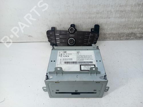 Used Radio OPEL INSIGNIA A (G09) 2.0 CDTI (68) (131 hp) 28738200