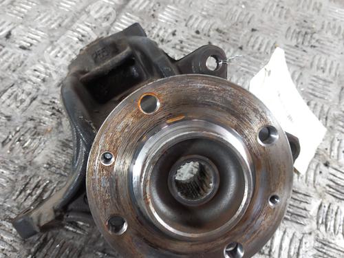 Used Right front steering knuckle CITROËN C3 III (SX) 1.2 PureTech 82 (83 hp) 28756773