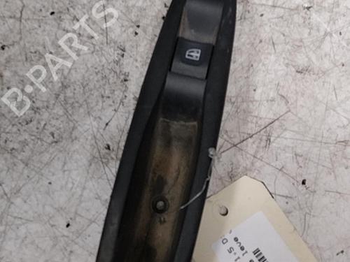 Interrupteur de vitre arrière gauche RENAULT CAPTUR I (J5_, H5_) 1.5 dCi 90 (J5N4, J5M5, J5MW, J5M6, J5AL, J5AJ) (90 hp) 28763353