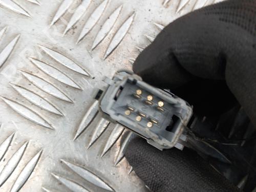 Used Right front window switch Right front window switch RENAULT CLIO III (BR0/1, CR0/1) 1.5 dCi (BR17, CR17) (86 hp) 29251932 29251932