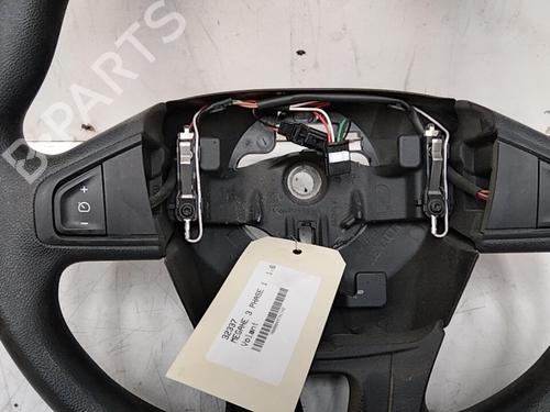 steering-wheel-renault-megane-iii-hatchback-bz01_-b3_-2008-28752801 main image
