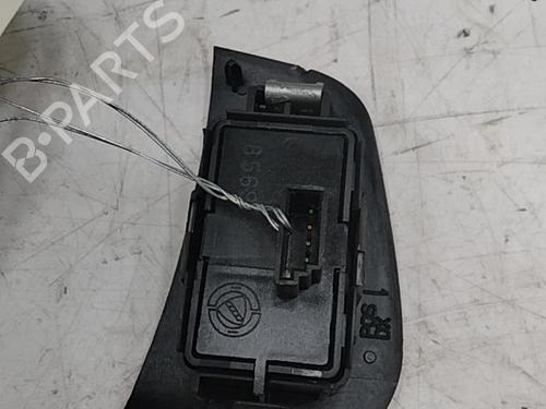 Used Right rear window switch FIAT STILO Multi Wagon (192_) 1.9 JTD (115 hp) 28790811
