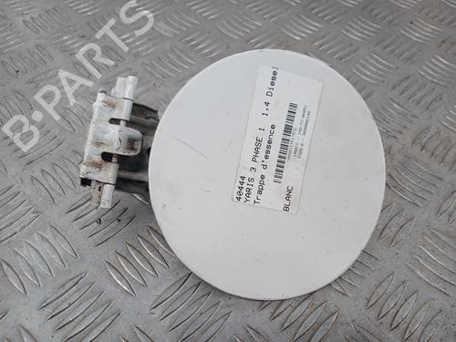 fuel-flap-toyota-yaris-_p13_-2010-2011-2012-2013-2014-2015-2016-2017-2018-2019-2020-31758394 main image