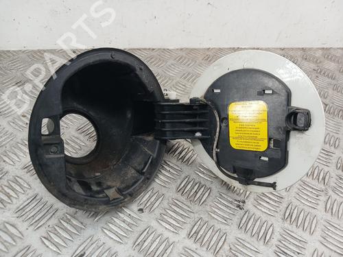 Tapa exterior combustible Tapa exterior combustible LANCIA DELTA III (844_) 1.6 D Multijet (844.AXC11, 844.AXC1A) (120 hp) 36696905 36696905