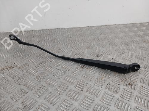 Used Front windshield wiper arm CITROËN C3 Picasso (SH_) 1.6 HDi (90 hp) 31946239