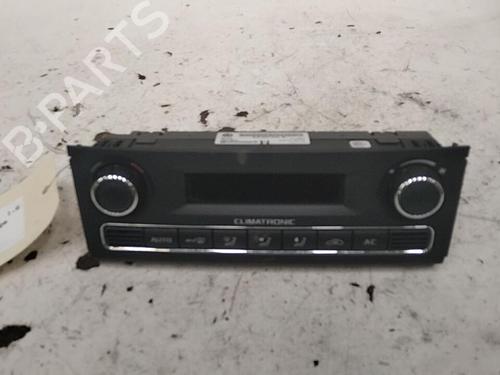 Used Climate control SKODA ROOMSTER (5J7) 1.6 TDI (90 hp) 28769369