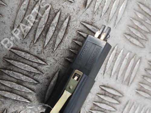 Warning switch SAAB 9-3 (YS3D) 2.2 TiD | BP33533915I22 - Image 2