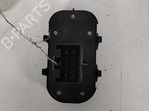 Used Left front window switch FORD FOCUS I (DAW, DBW) 1.6 16V (100 hp) 28758322