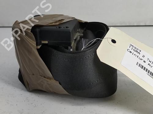 Venstre foran beltestrammer OPEL TIGRA TwinTop (X04) 1.3 CDTI (R97) (69 hp) 28762199