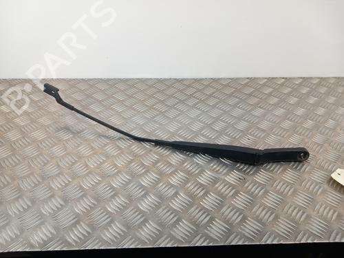 Used Front windshield wiper arm VW GOLF VI (5K1) 1.6 TDI (105 hp) 28744943
